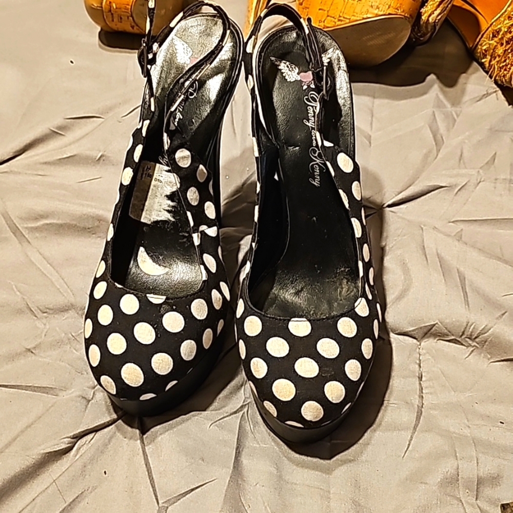 WOMEN'S PLATFORM SLING BACKS